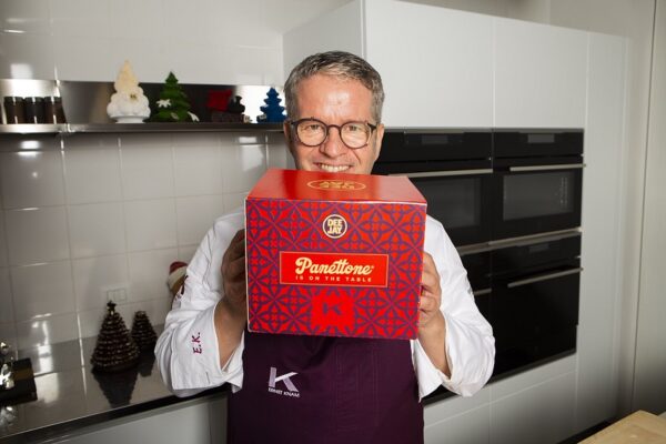 Ernst Knam firma il panettone di Natale di Radio Deejay: disponibile sul Deejay Official Store