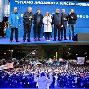 Elezioni regionali Basilicata 2024, Meloni, Tajani, Salvini, Rotondi, Lupi e Bardi a Potenza per comizio finale campagna elettorale centrodestra: report e foto