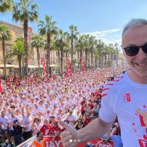 Deejay Ten 2022 di Bari con podisti di Matera e SassiLive: 7 mila runners per la corsa di Radio Deejay con Linus, Giorgio e Furio del Trio Medusa e Danilo da Fiumicino: report, video, foto