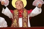 Sergio Laterza celebra Santo Papi Berlusconi per W la Trottola