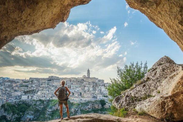"Romanicamente in cammino - Giubileo for all", visita studio nella sede di Cooperativa Oltre l'Arte a Matera