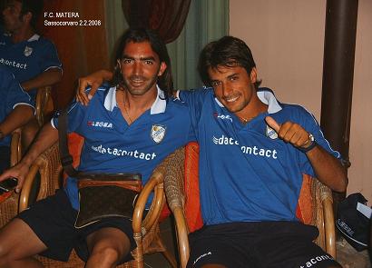 principiano_e_chisena_sorridono_dopo_il_duro_lavoro.jpg principiano_e_chisena_sorridono_dopo_il_duro_lavoro.jpg